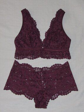 Body by Victoria Victoria's Secret Bralette & Shortie Panty Lace Set sz S/XS